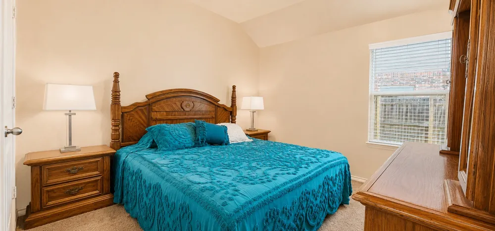 127 Creekview Drive Azle, TX 76020