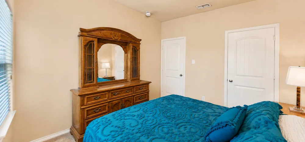 127 Creekview Drive Azle, TX 76020