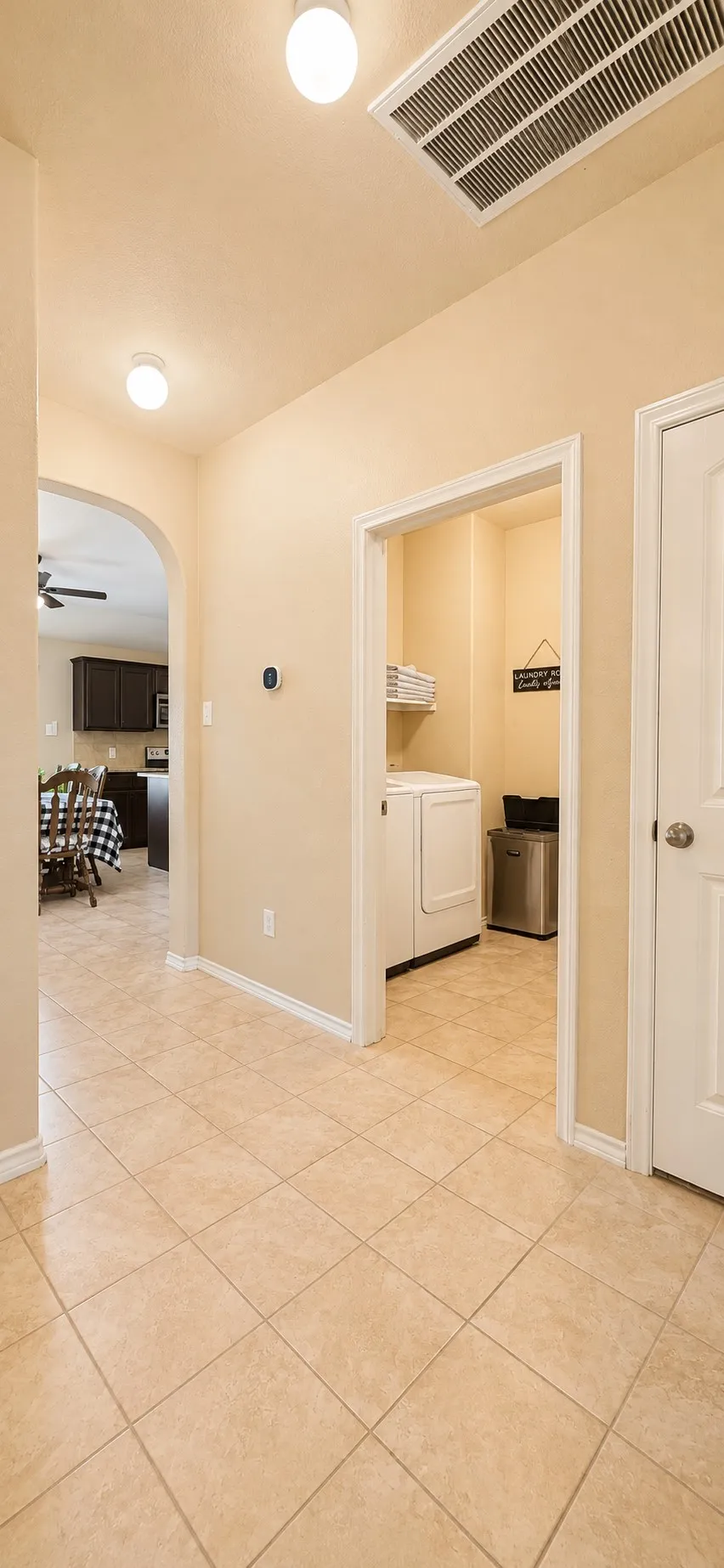 127 Creekview Drive Azle, TX 76020