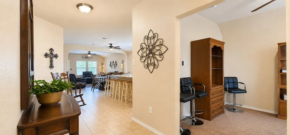 127 Creekview Drive Azle, TX 76020