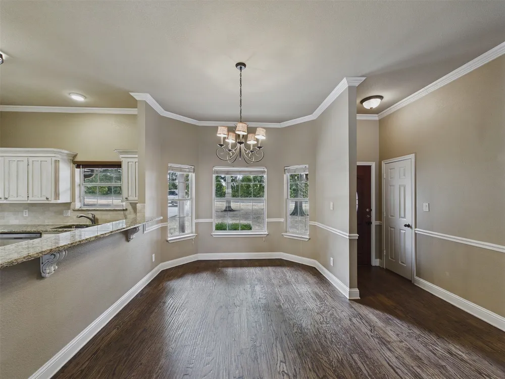 616 W Walcott Street Pilot Point, TX 76258