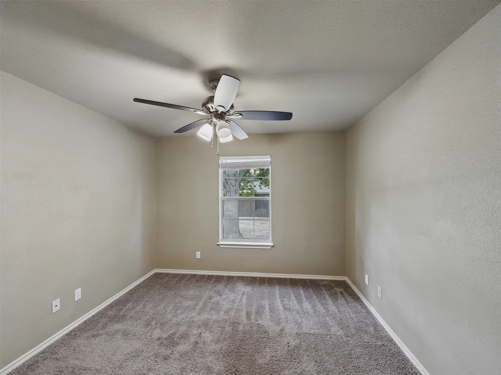 616 W Walcott Street Pilot Point, TX 76258