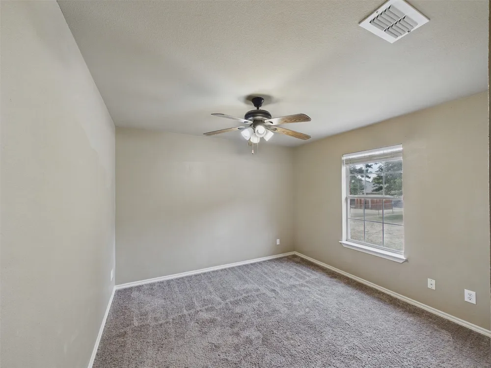 616 W Walcott Street Pilot Point, TX 76258
