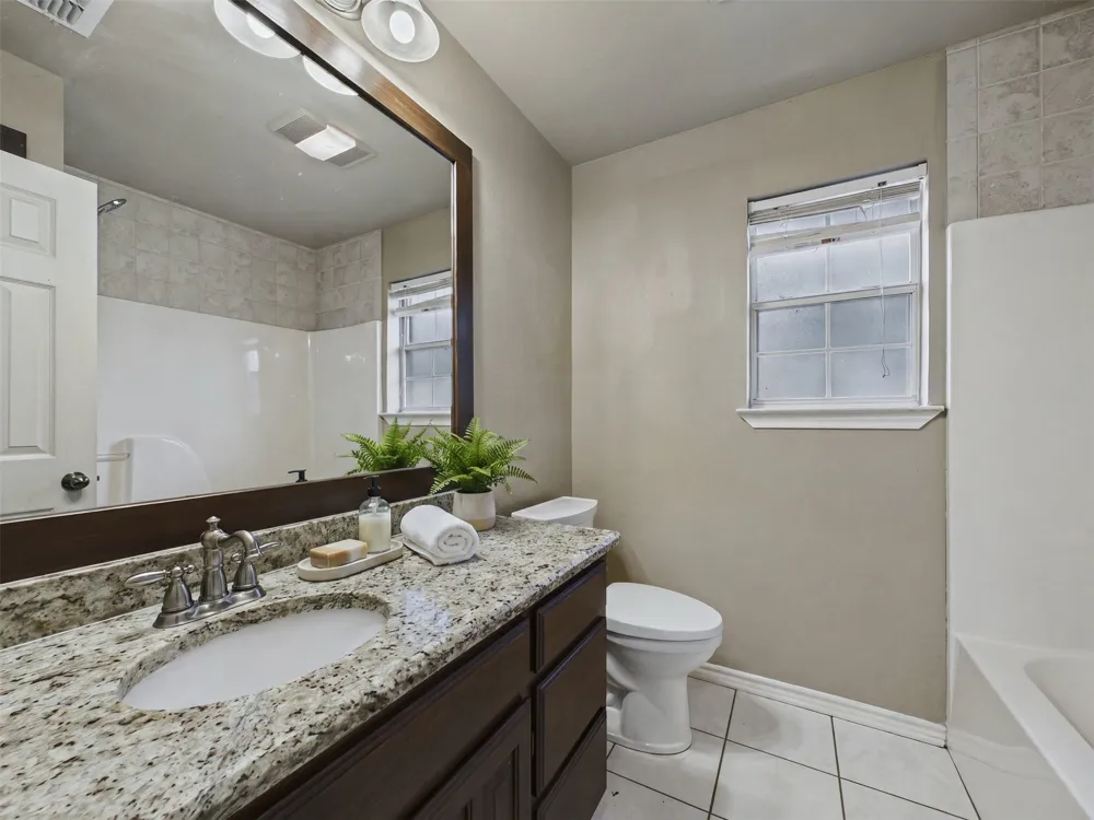 616 W Walcott Street Pilot Point, TX 76258
