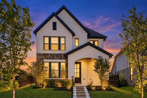 905 Carnation Drive