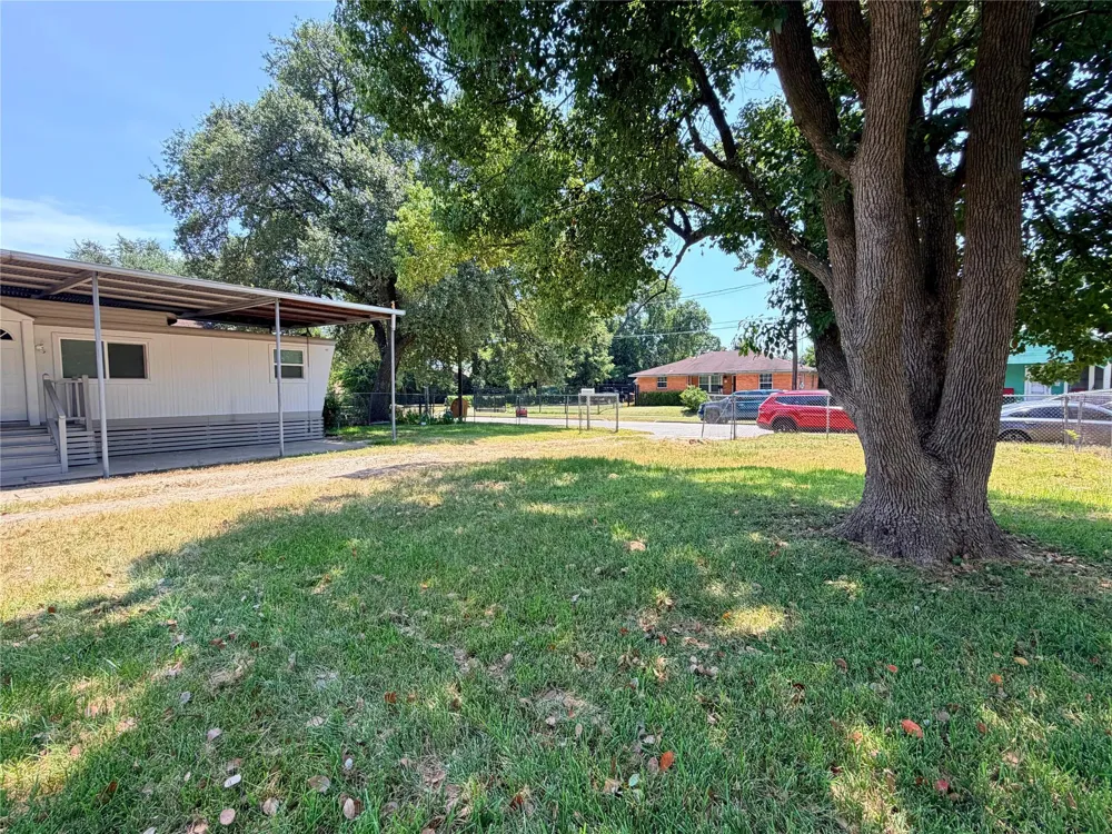 310 E Jack Street Baytown, TX 77520