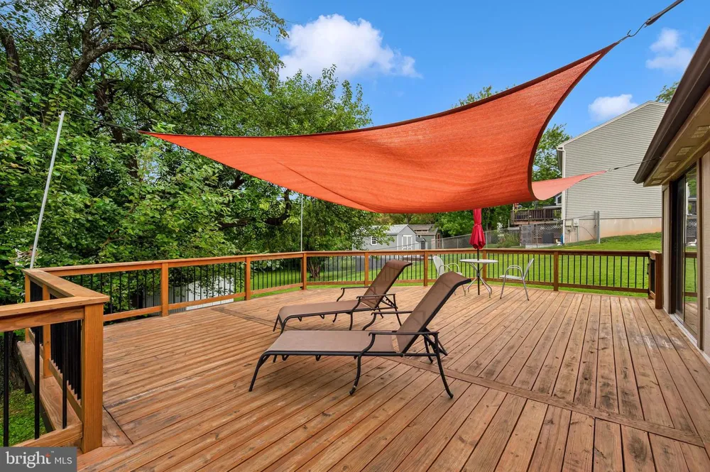 327 S HORNERS LANE Rockville, MD 20850