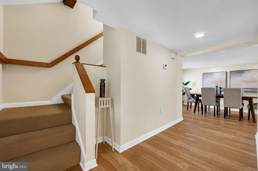 327 S HORNERS LANE Rockville, MD 20850