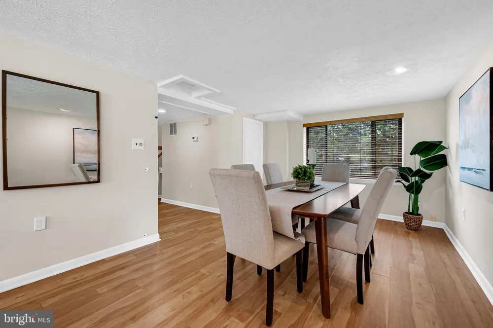 327 S HORNERS LANE Rockville, MD 20850