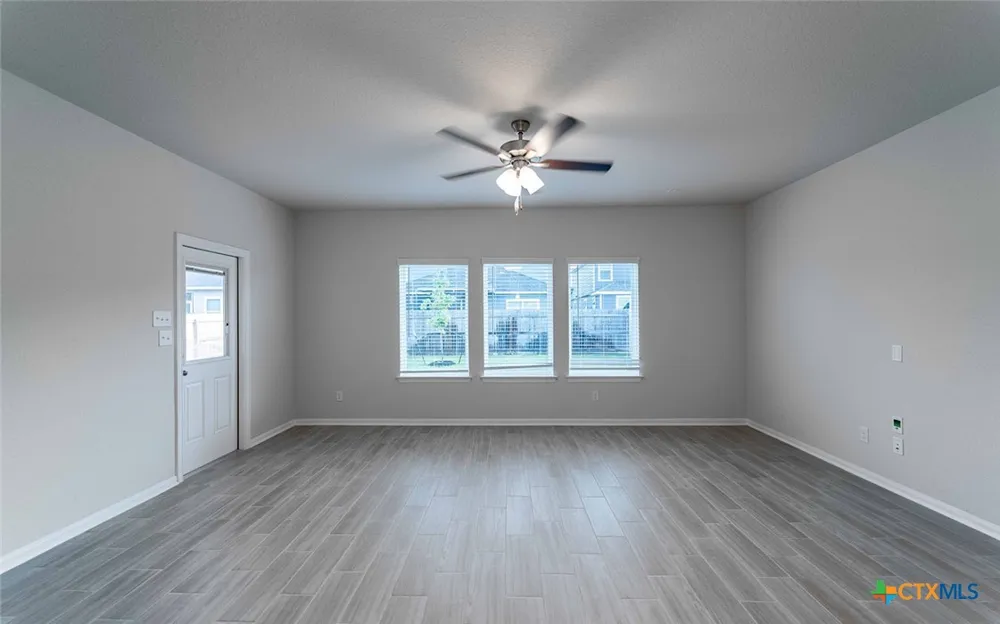 1232 Sweden Seguin, TX 78155