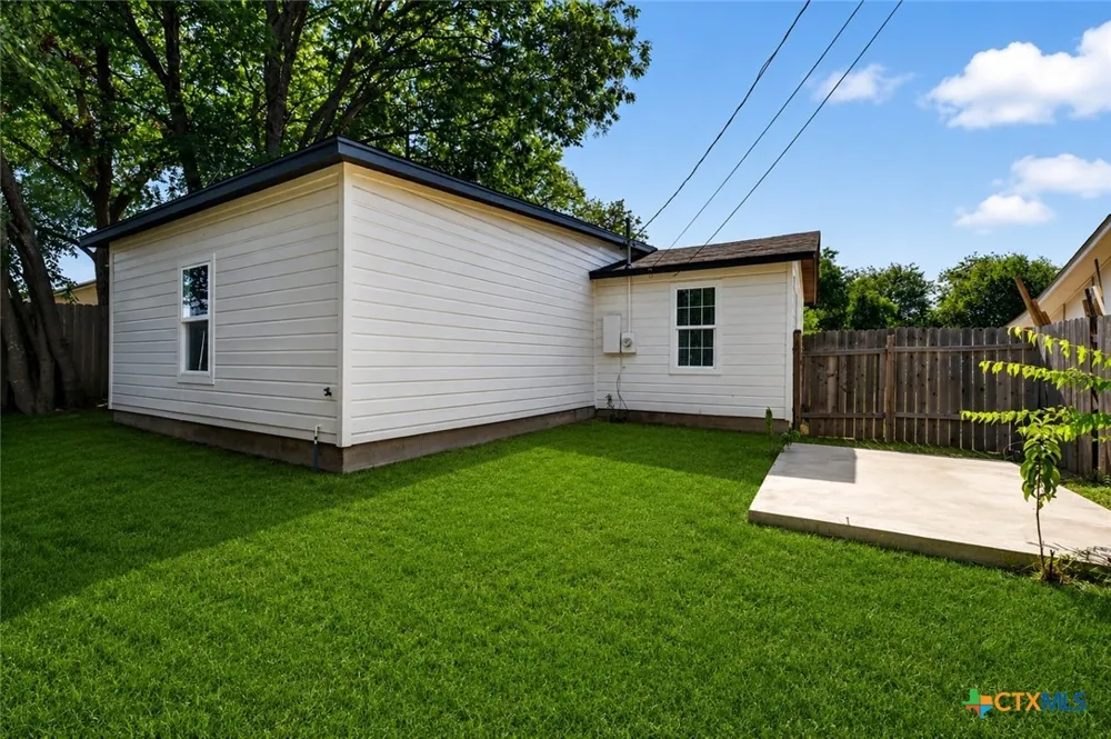 1308 S 45th Street Temple, TX 76504