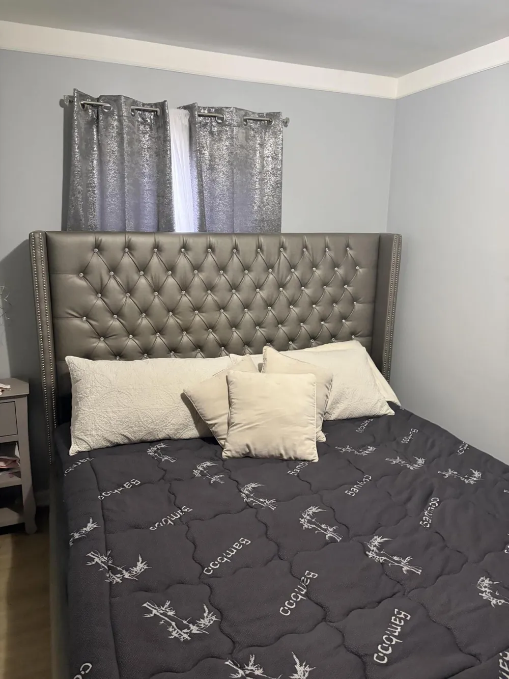 18723 Woodland Street Harper Woods, MI 48225