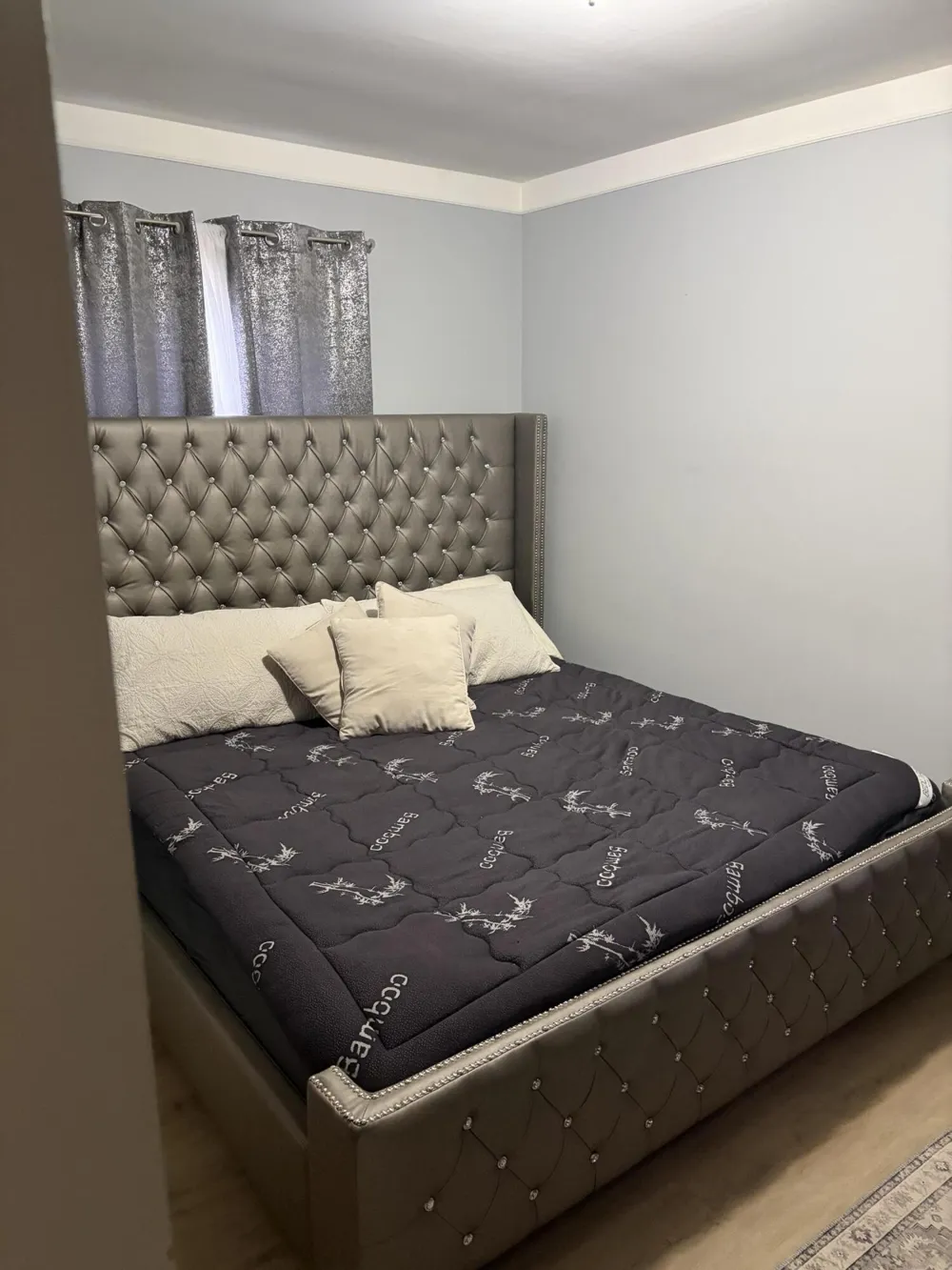 18723 Woodland Street Harper Woods, MI 48225