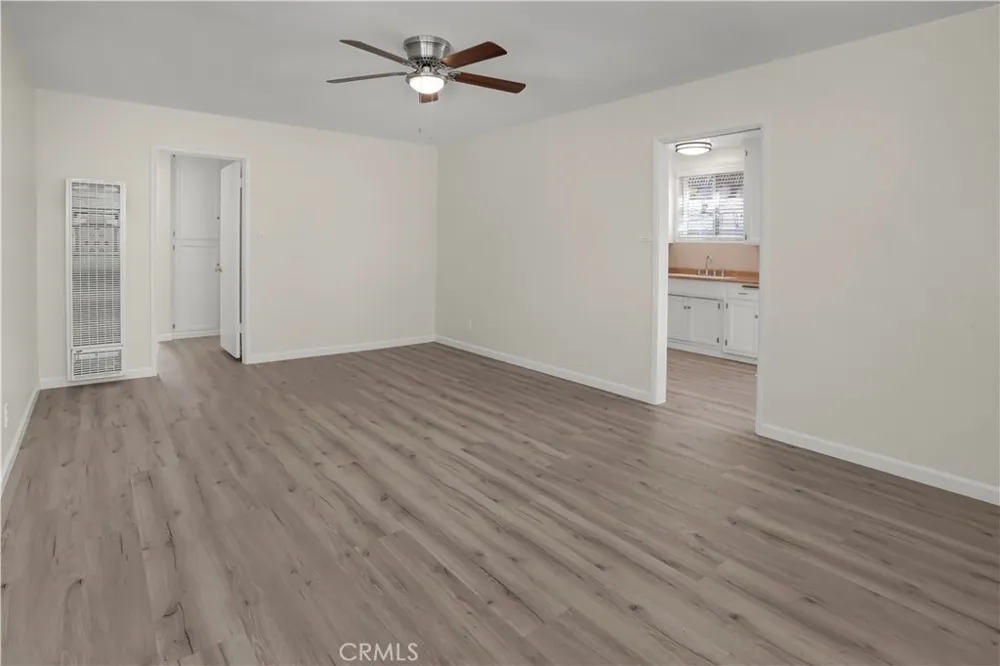 11918 Ringwood Avenue Norwalk, CA 90650