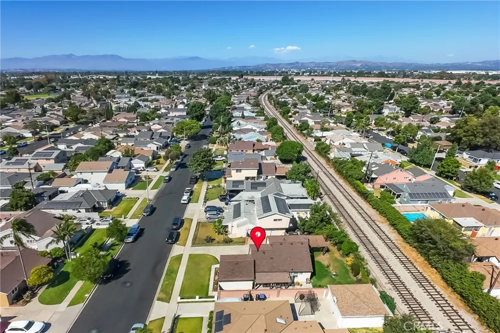11918 Ringwood Avenue Norwalk, CA 90650