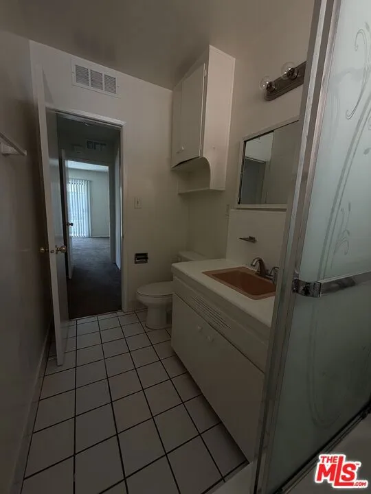 1244 4th Avenue Los Angeles, CA 90019