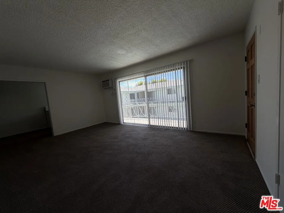1244 4th Avenue Los Angeles, CA 90019