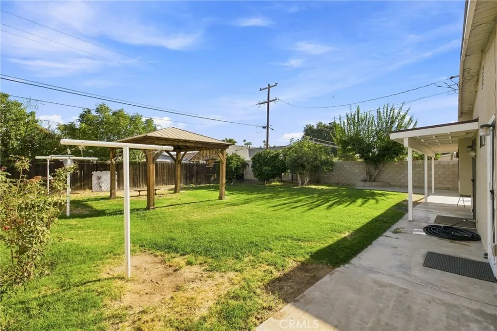 2700 Lum Ave Bakersfield, CA 93304