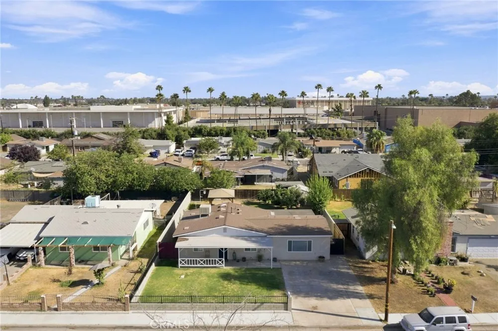 2700 Lum Ave Bakersfield, CA 93304