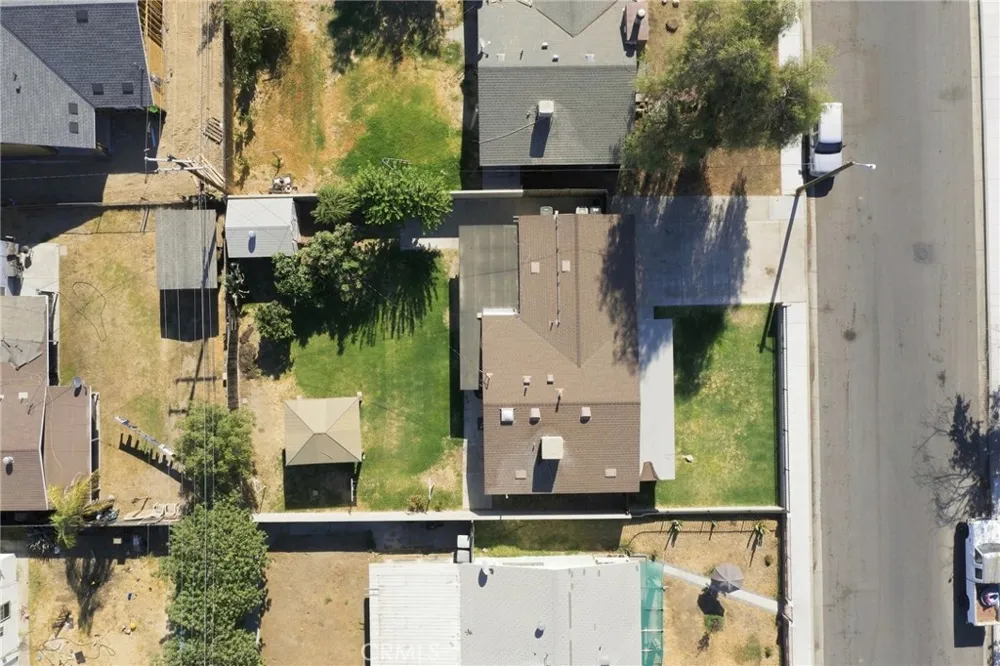 2700 Lum Ave Bakersfield, CA 93304