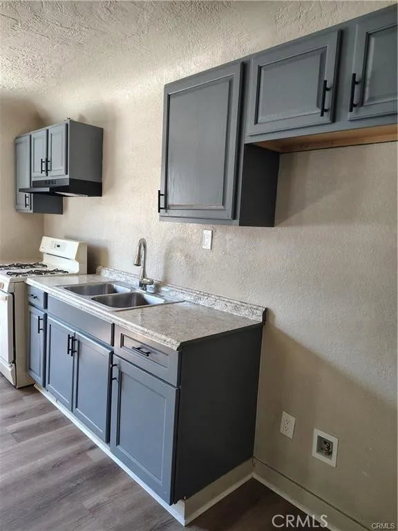 1279 W 9th San Bernardino, CA 92411