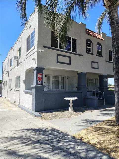 1279 W 9th