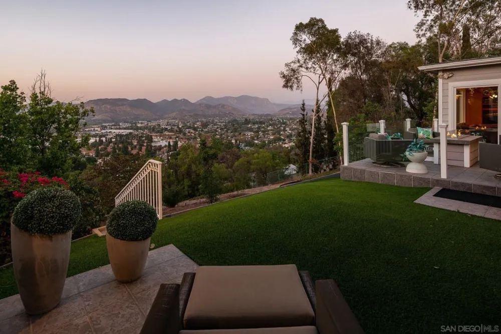 11822 Northill Terrace Lakeside, CA 92040