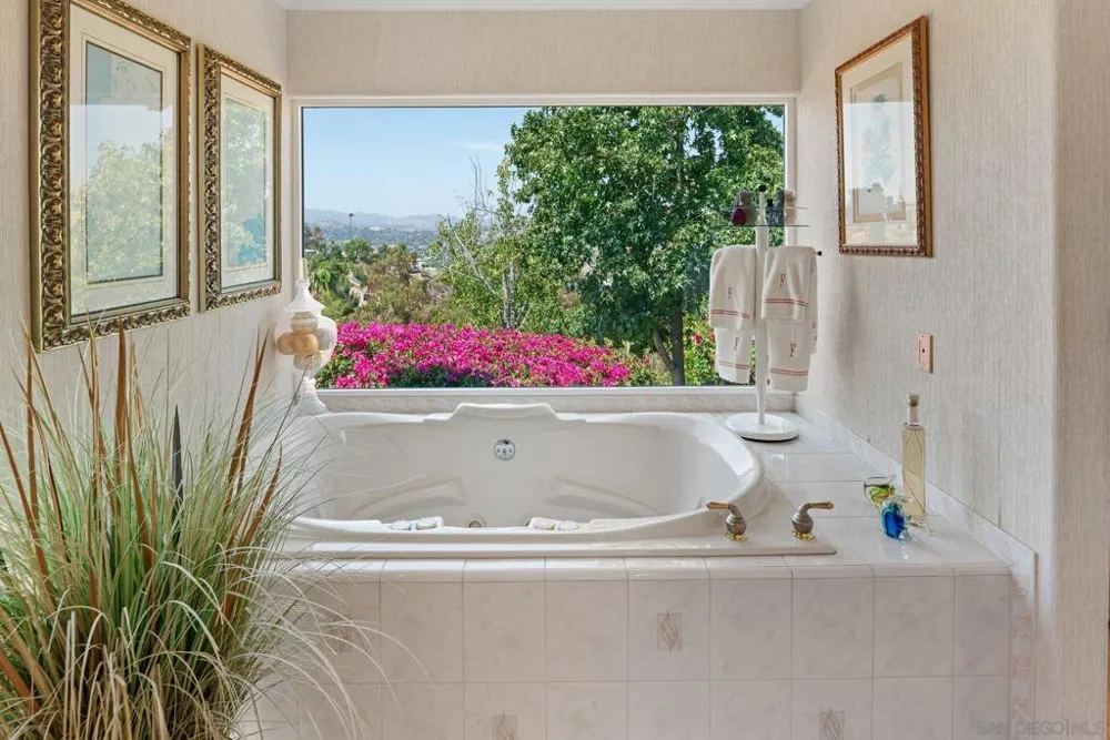 11822 Northill Terrace Lakeside, CA 92040