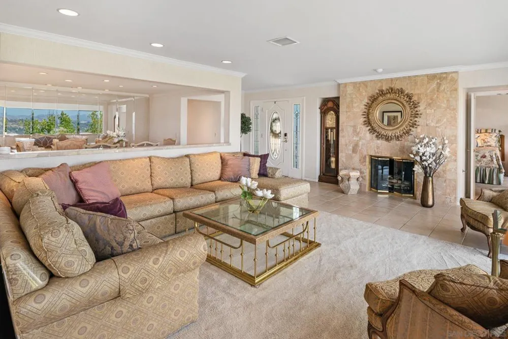 11822 Northill Terrace Lakeside, CA 92040