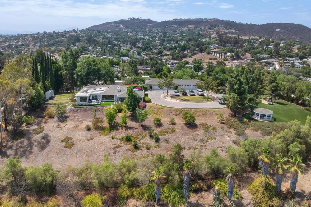 11822 Northill Terrace Lakeside, CA 92040
