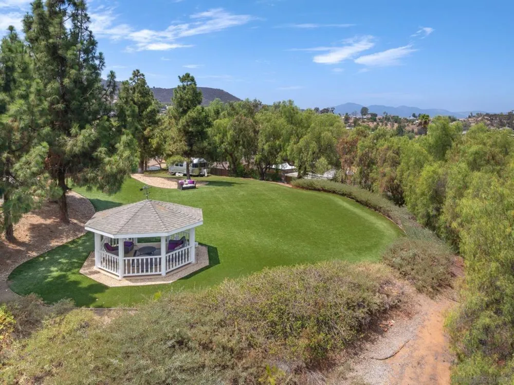 11822 Northill Terrace Lakeside, CA 92040
