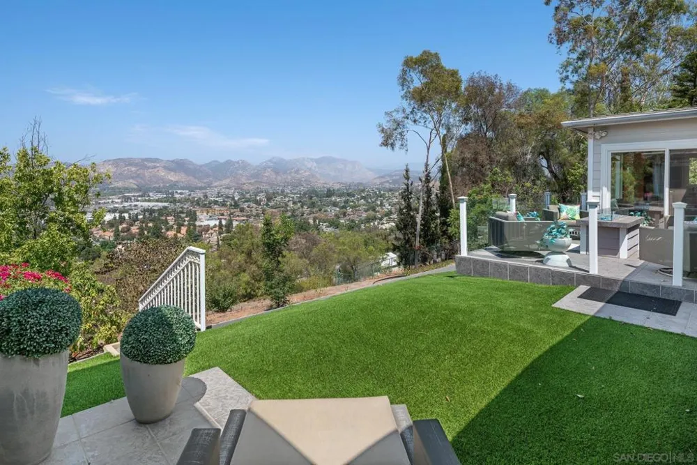11822 Northill Terrace Lakeside, CA 92040