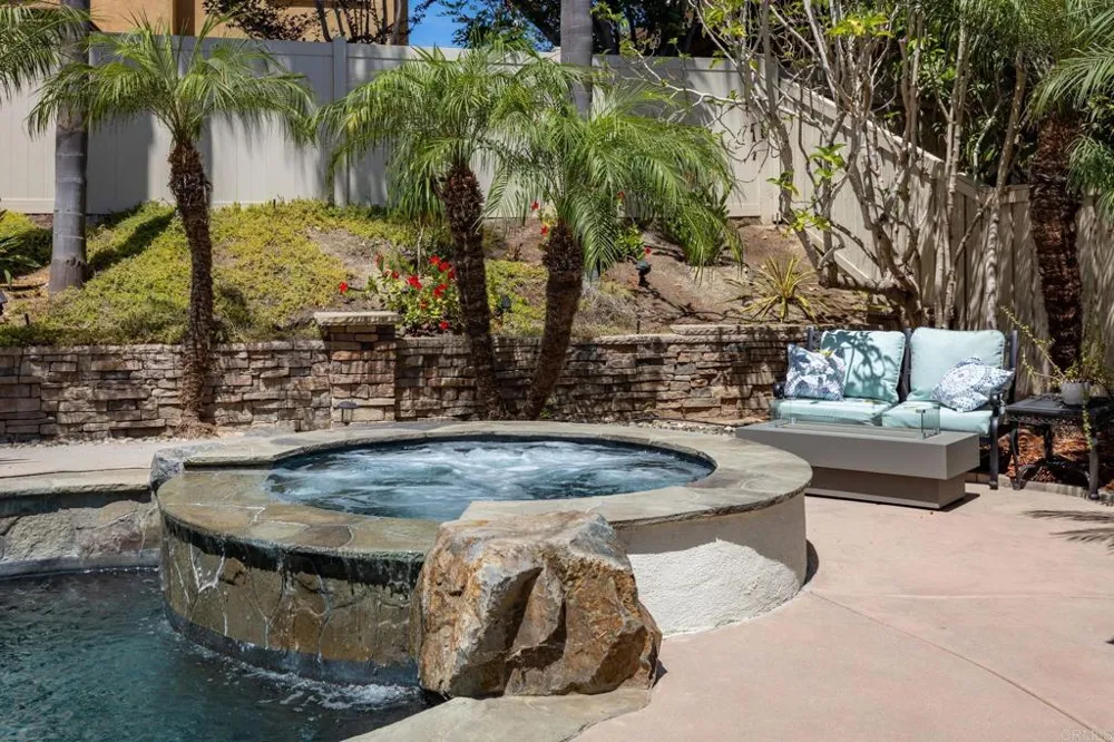 3693 Strata Drive Carlsbad, CA 92010