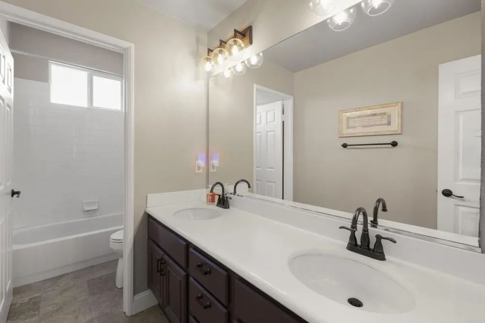3693 Strata Drive Carlsbad, CA 92010