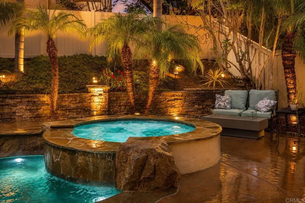 3693 Strata Drive Carlsbad, CA 92010