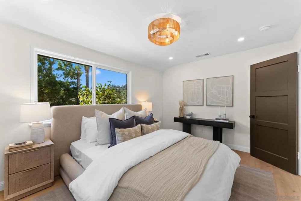 10765 Lupin La Mesa, CA 91941