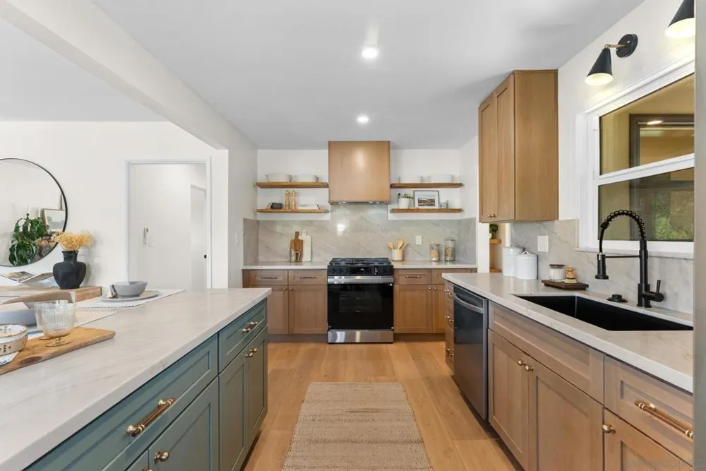 10765 Lupin La Mesa, CA 91941