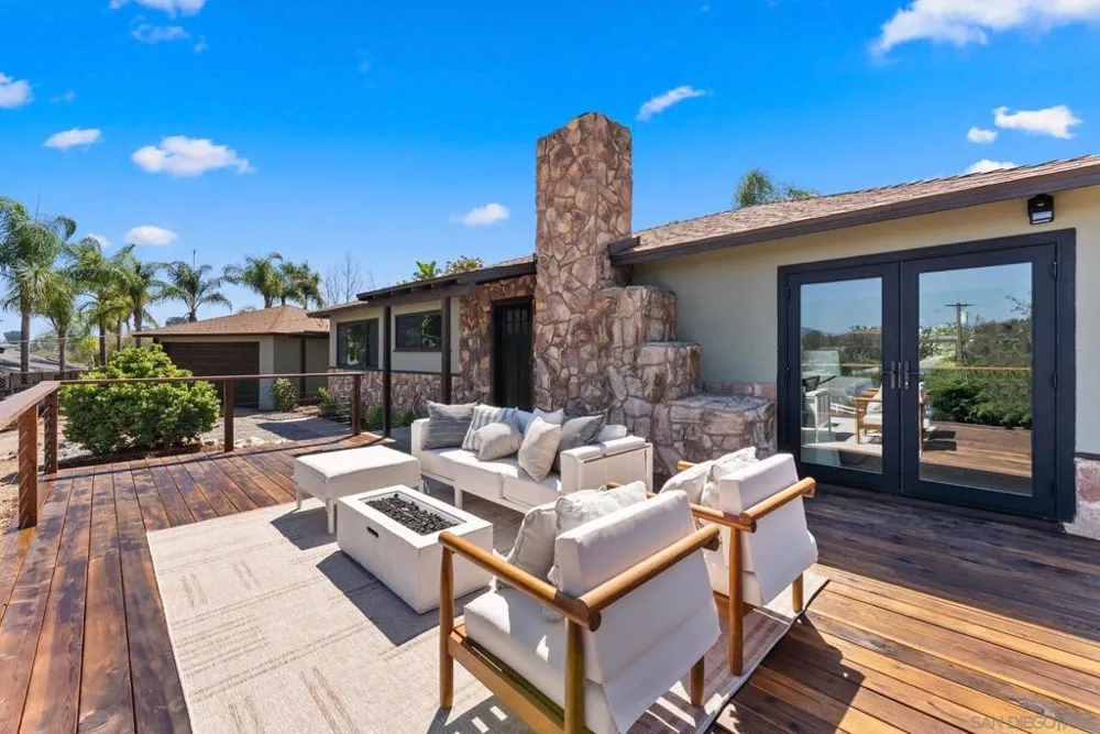 10765 Lupin La Mesa, CA 91941