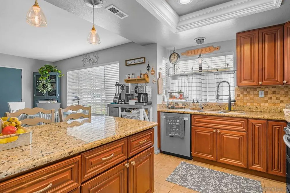 2323 Manzana Way San Diego, CA 92139