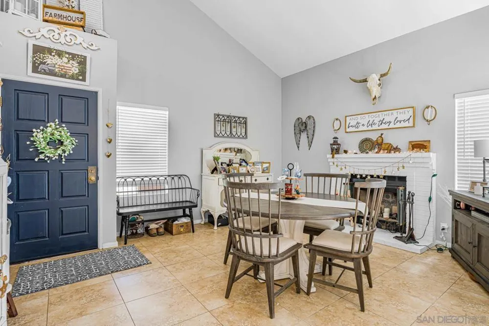2323 Manzana Way San Diego, CA 92139