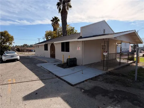 30830 Riverside Drive