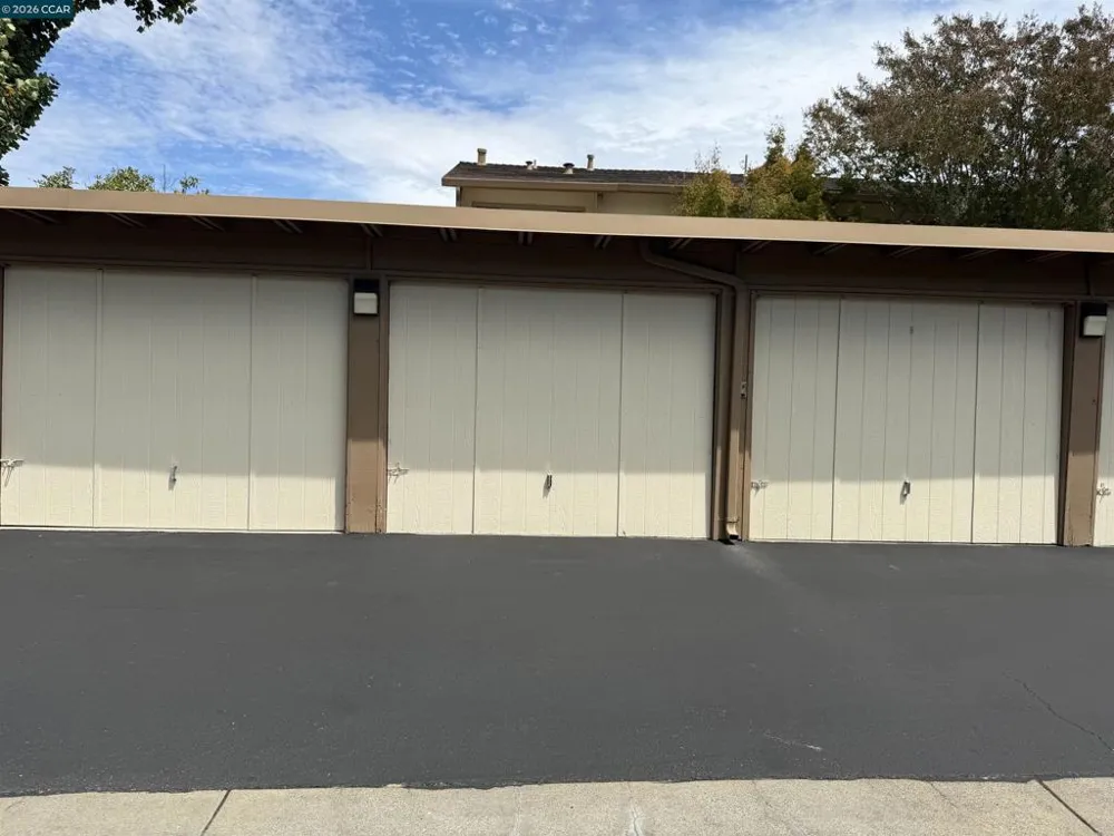 1881 Olmo Way Walnut Creek, CA 94598