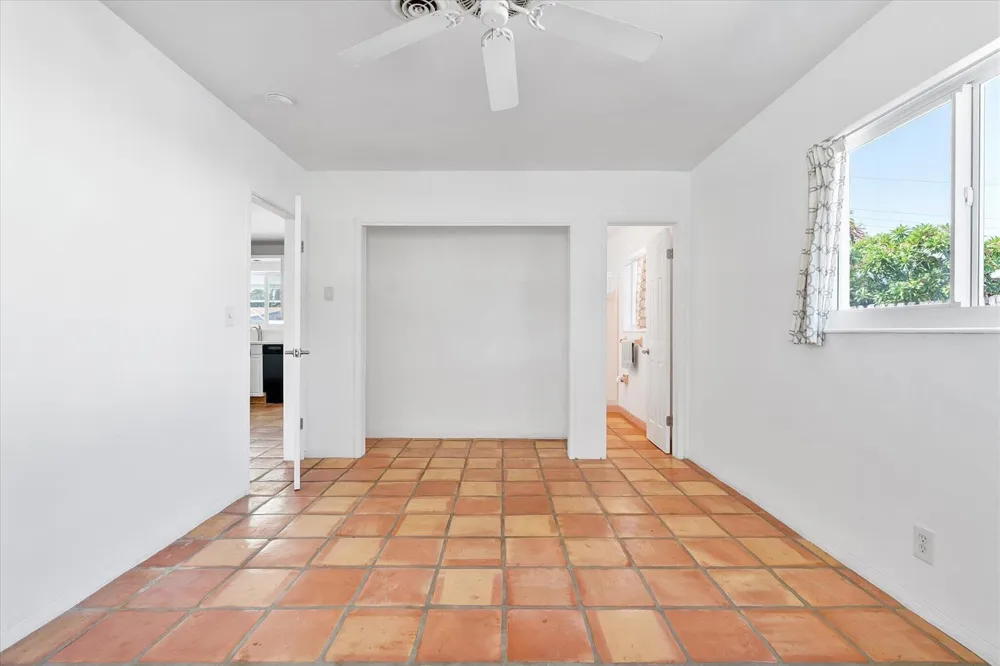 1400 NE 42nd Court Oakland Park, FL 33334
