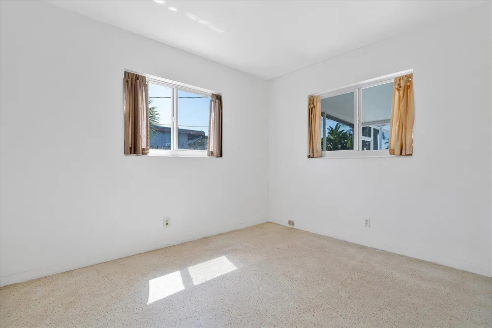 1400 NE 42nd Court Oakland Park, FL 33334