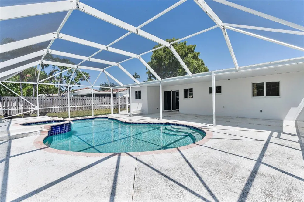 1400 NE 42nd Court Oakland Park, FL 33334