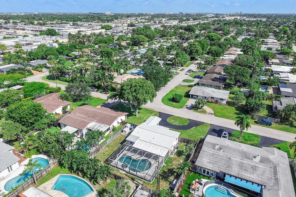 1400 NE 42nd Court Oakland Park, FL 33334