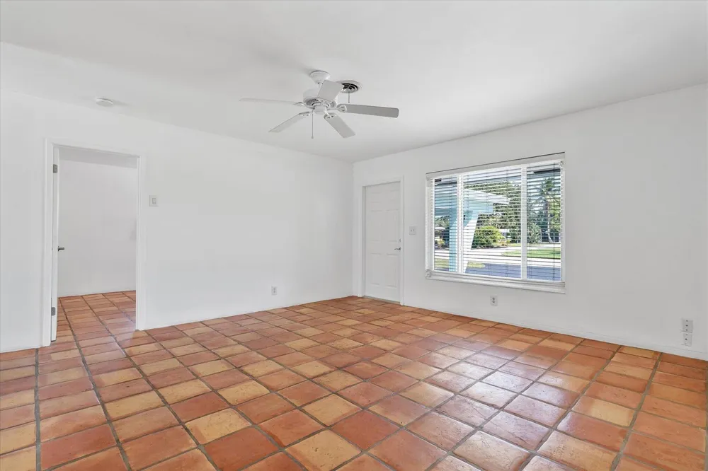 1400 NE 42nd Court Oakland Park, FL 33334