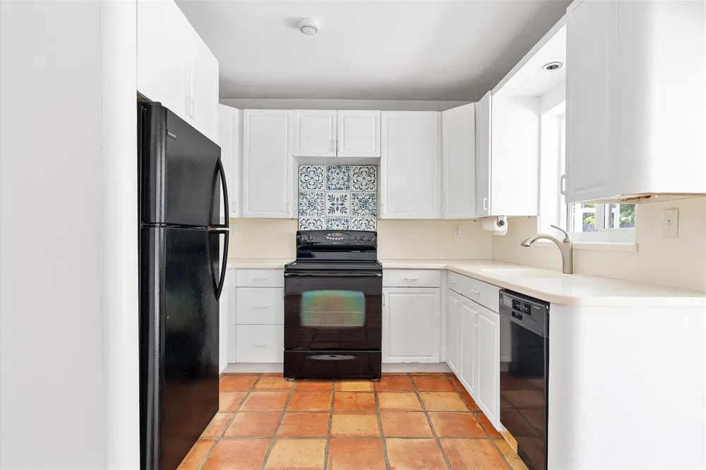 1400 NE 42nd Court Oakland Park, FL 33334