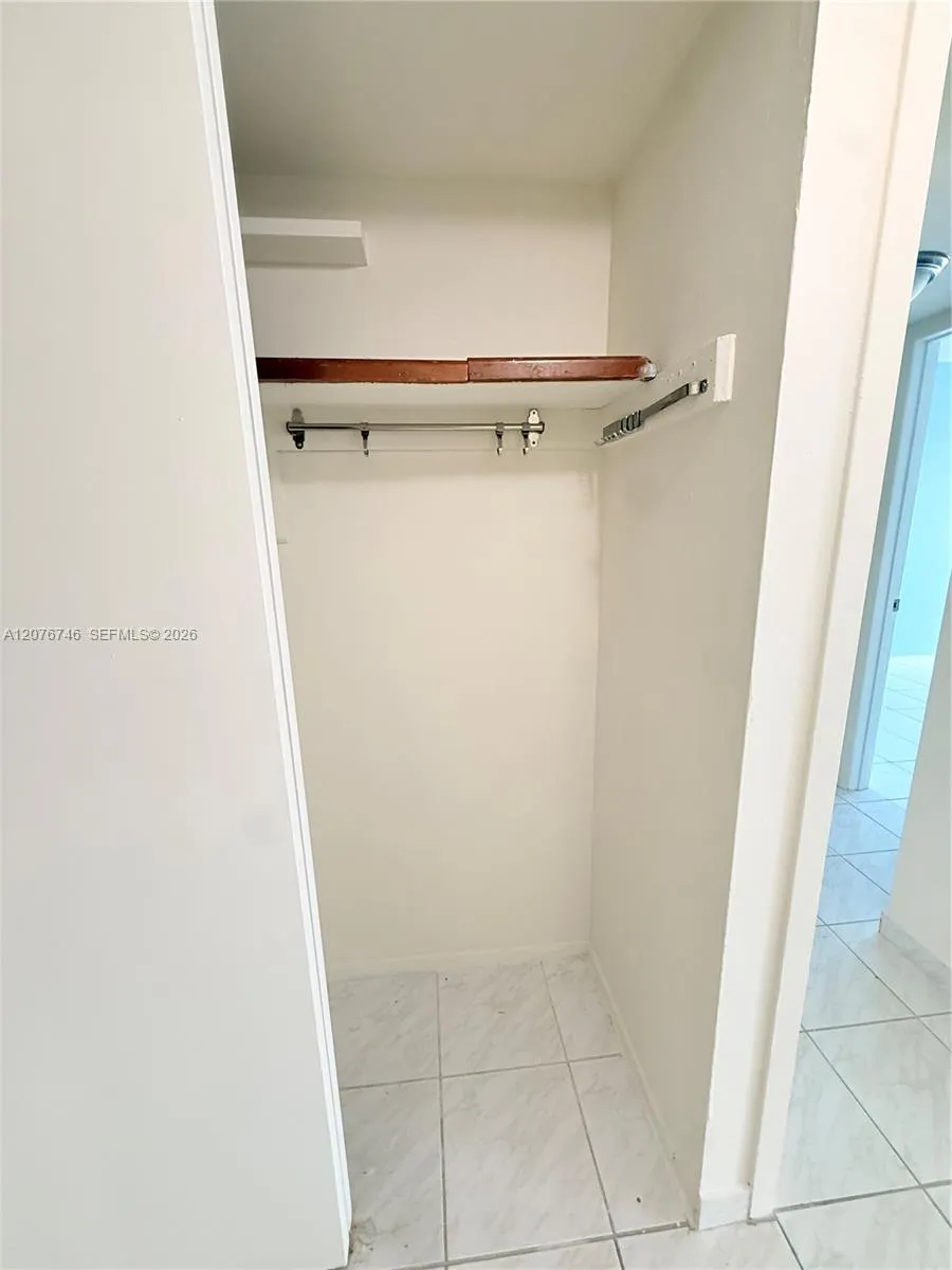 17560 Atlantic Blvd #503 Sunny Isles Beach, FL 33160