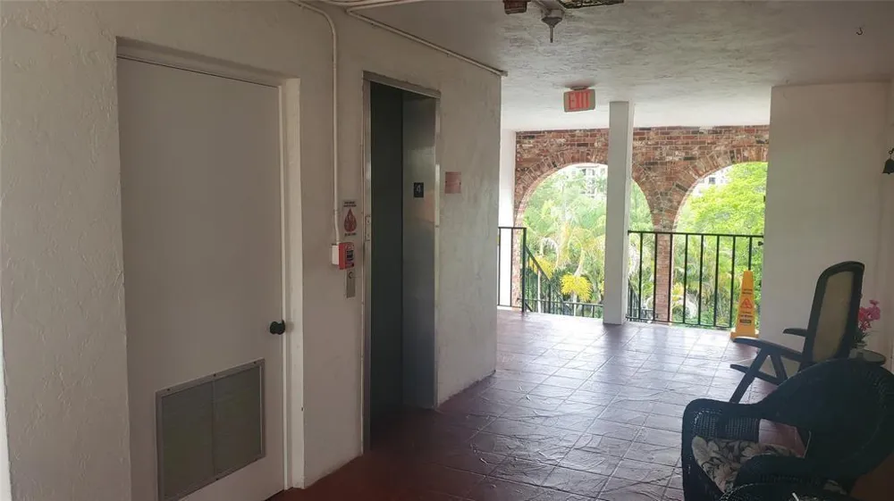 3910 Crystal Lake Drive #403 Deerfield Beach, FL 33064
